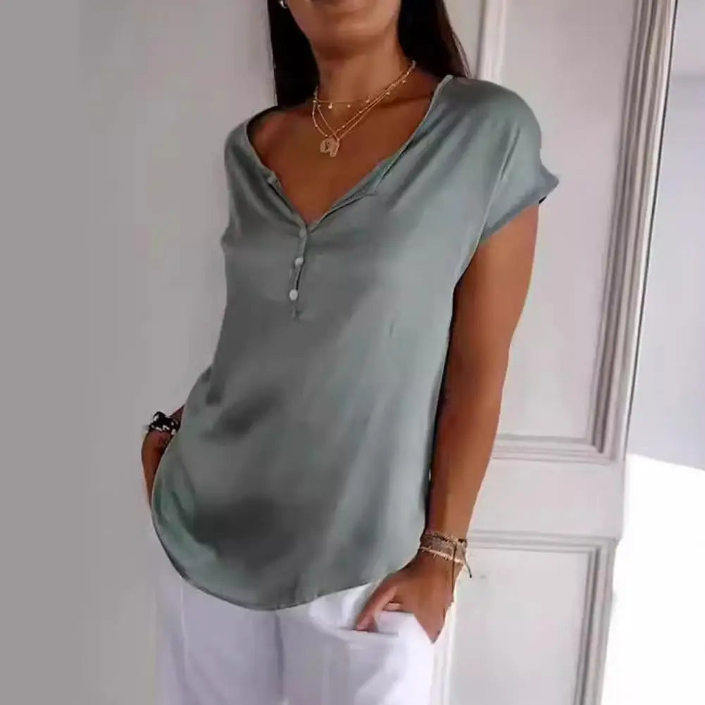 DAKOTA | ELEGANT V-NECK TOP